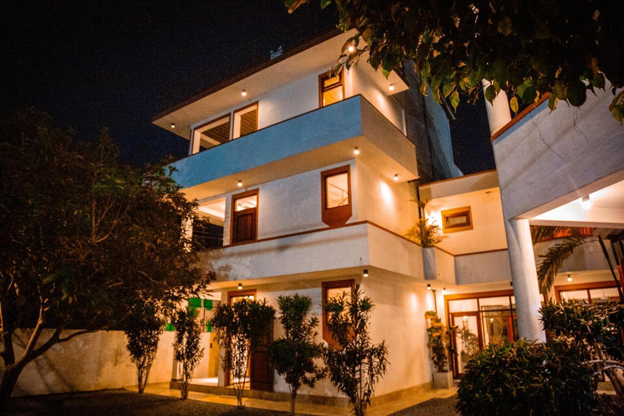 Riverside Inn Fuji Bentota Esterno foto