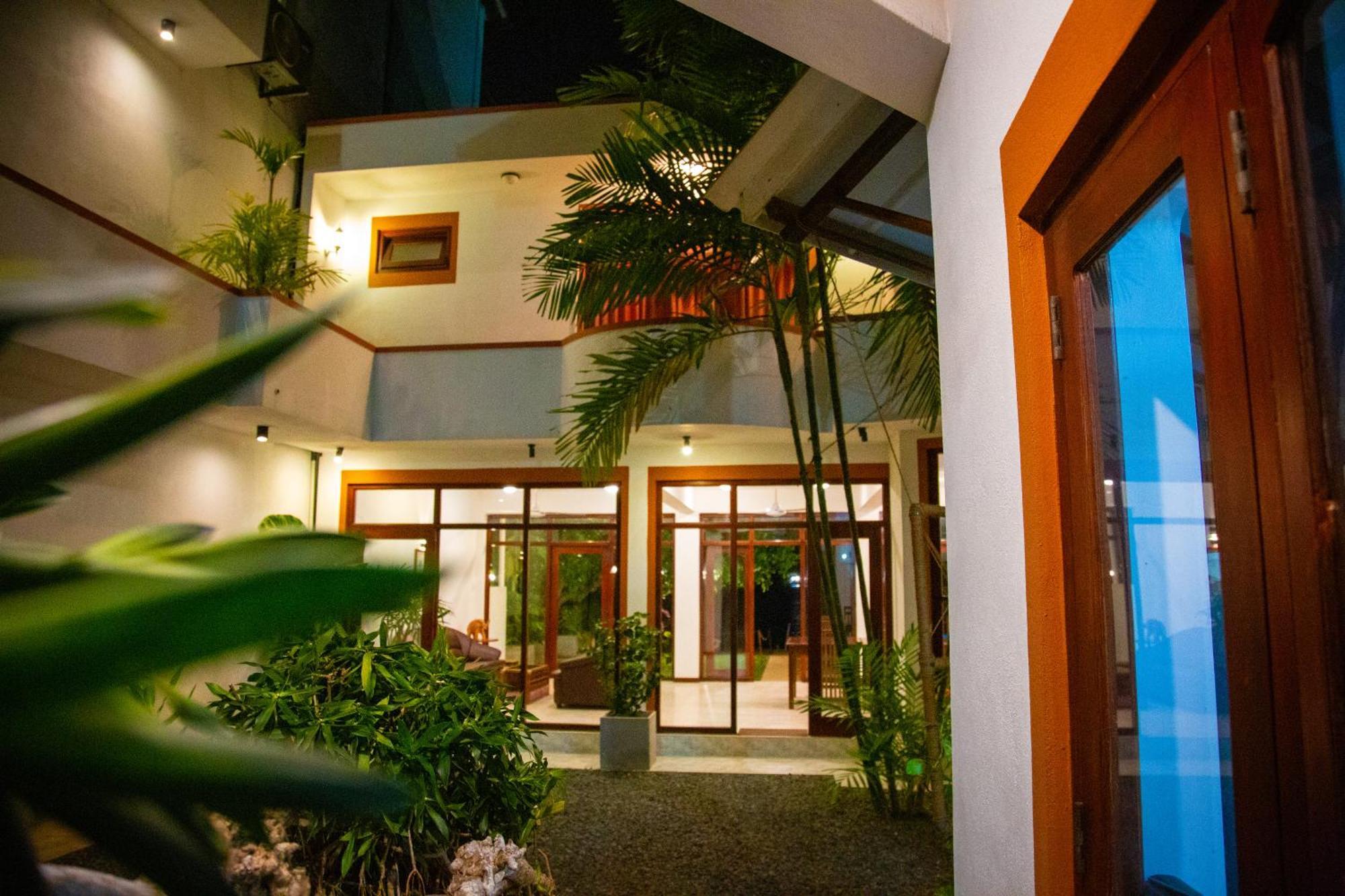 Riverside Inn Fuji Bentota Esterno foto