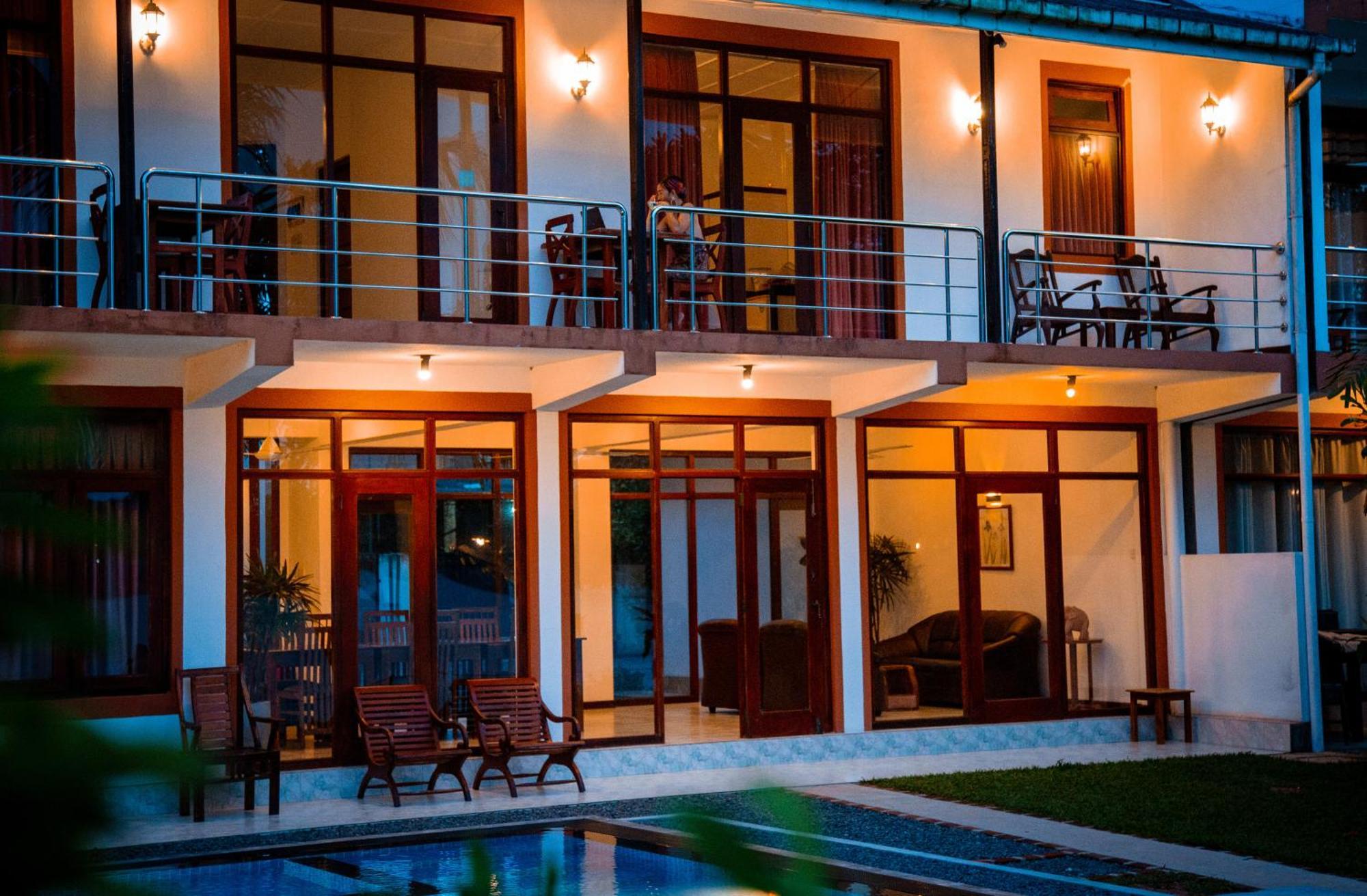 Riverside Inn Fuji Bentota Esterno foto