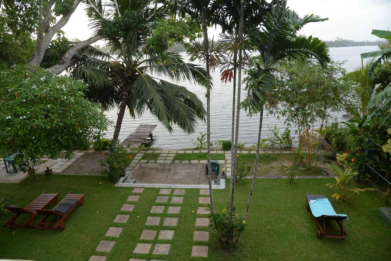 Riverside Inn Fuji Bentota Esterno foto